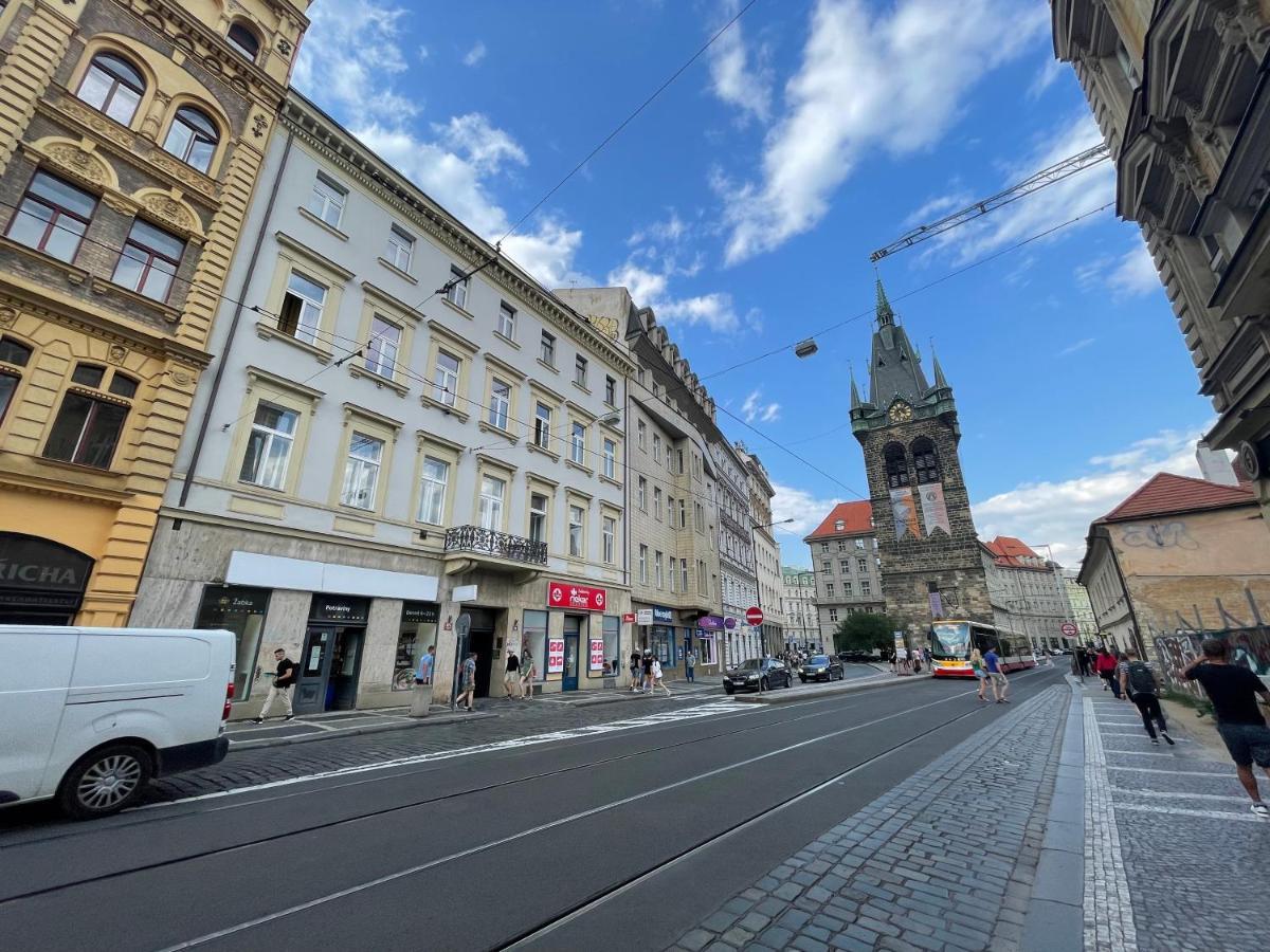 Grand Viceroy Apartments - Gothic Tower View Praha Exteriér fotografie